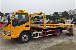 于田哪里有拖车服务